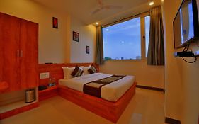 Hotel Swarna Vilas